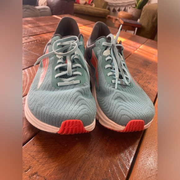 ***SOLD** Altra Torin 6 Mens Running Shoes Size 9 blue/black EUC! - Picture 4 of 4